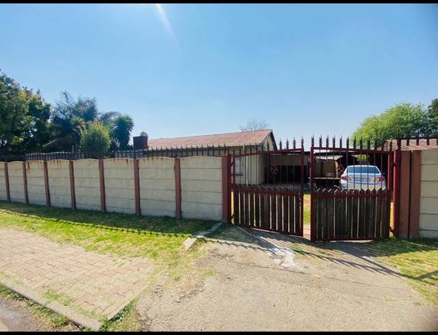 3 BEDROOM HOUSE FOR SALE IN ELSBURG